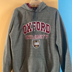 Oxford University sweatshirt size XXL fits more like a XL  never worn